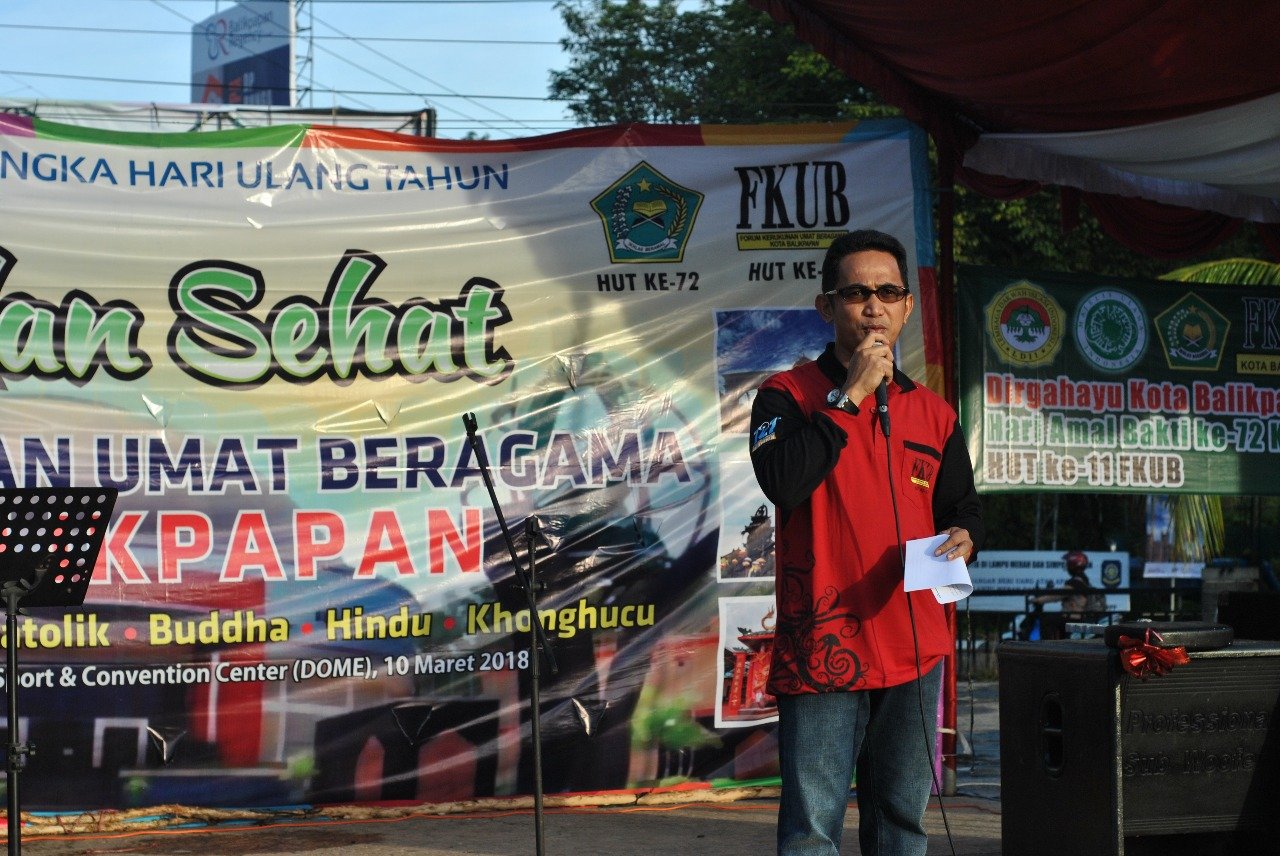 Wakil Wali Kota Balikpapan Rahmad Mas'ud saat memberikan sambutan sebelum membuka Jalan Sehat FKUB Balikpapan 2018 di BSCC Dome, Sabtu (10/3). Foto: LINES