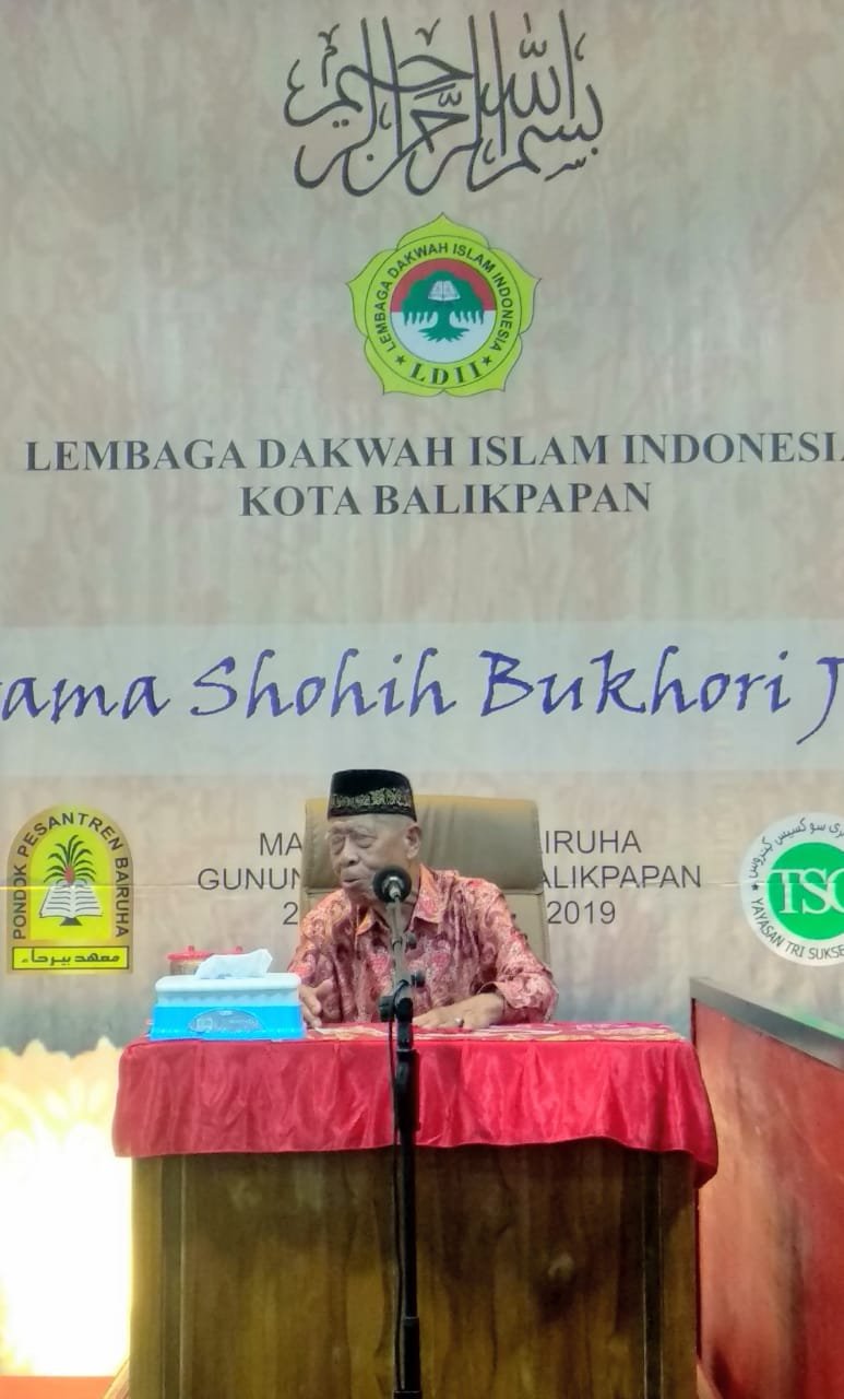 Ketua MUI Balikpapan KH Muhmmad Kasim Pallanju saat memberikan sambutan. Foto: LINES