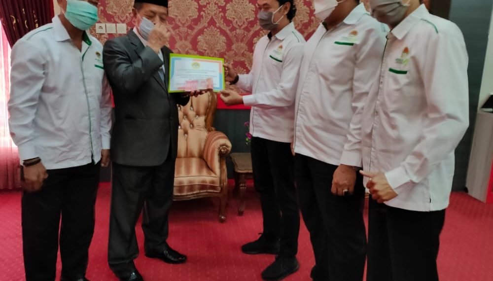 Bantu Korban Banjir, LDII Sanggau Serahkan Bantuan pada Pemkab Sanggau