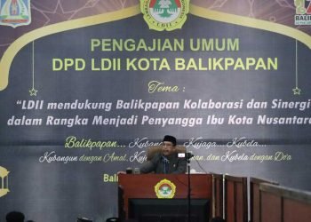 Wakil Ketua DPD LDII Kota Balikpapan Laode Beni, S.H saat memberikan pemaparan pada pengajian, Minggu (12/2/2023). Foto: KIM Ponpes Bairuha