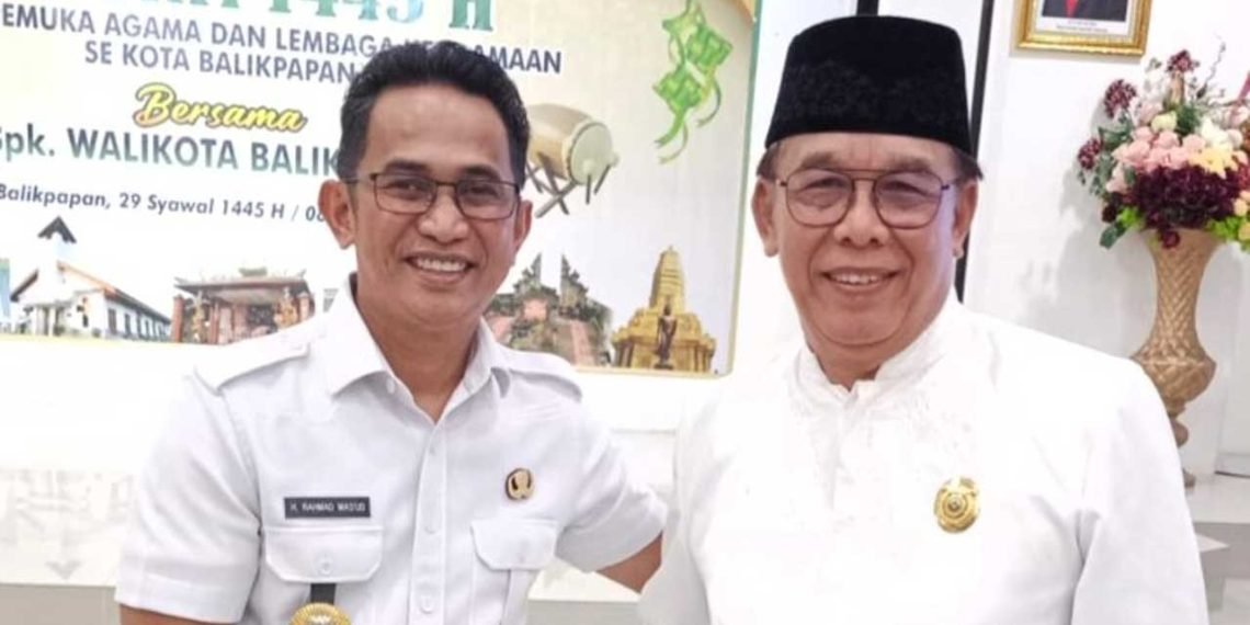Walikota Rahmad Mas'ud bersama dengan Ketua DPD LDII Kota Balikpapan H. Herry Fathamsyah di Aula Rumah Jabatan, Selasa (8/5). Foto: LINES