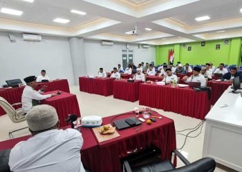 Konsolidasi DPD LDII Kota Balikpapan menjelang Pilkada Serentak mendatang, berlangsung di Ponpes Bairuha, Rabu (11/9) malam. Foto: LINES