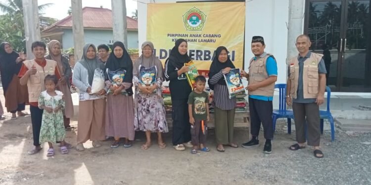 PAC LDII Lamaru Baltim Bagikan 79 Paket Beras Sambut Ramadan 1447 H
